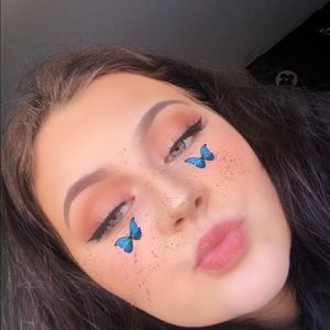 Meet your Posher, Jillian